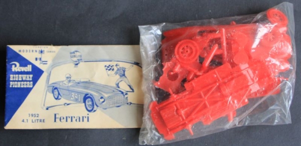 Revell Ferrari 4,1 Litre "Highway Pioneers" 1955 Plasticmodel in originalblister (1795)